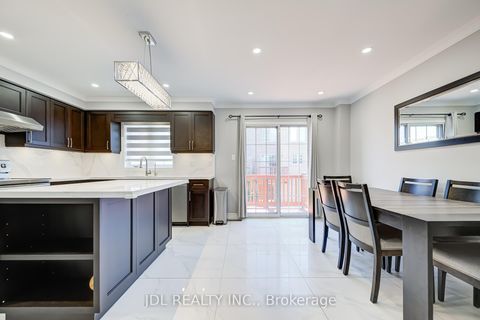 Photo 16 at 103 Thoroughbred Way, Berczy, Markham