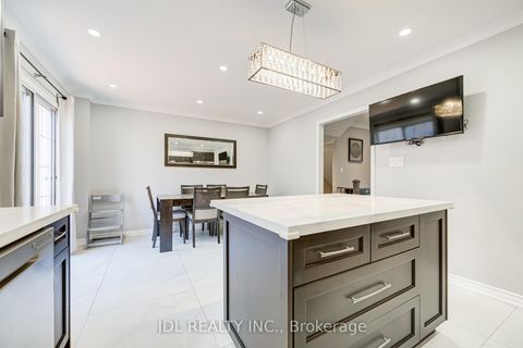 Photo 21 at 103 Thoroughbred Way, Berczy, Markham