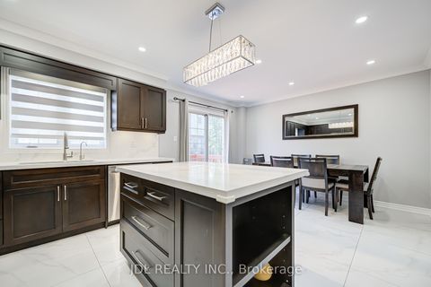 Photo 22 at 103 Thoroughbred Way, Berczy, Markham