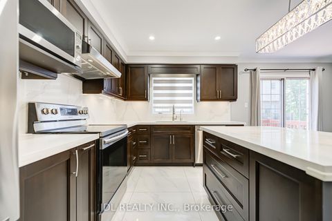 Photo 23 at 103 Thoroughbred Way, Berczy, Markham