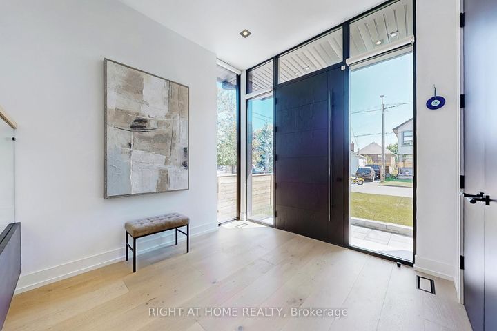 Photo 1 at 845 Seventh Street, Lakeview, Mississauga