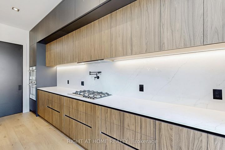 Photo 13 at 845 Seventh Street, Lakeview, Mississauga