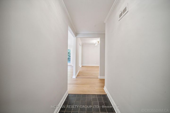 Photo 3 at 102 Yorkminster Road, Windfields, Toronto