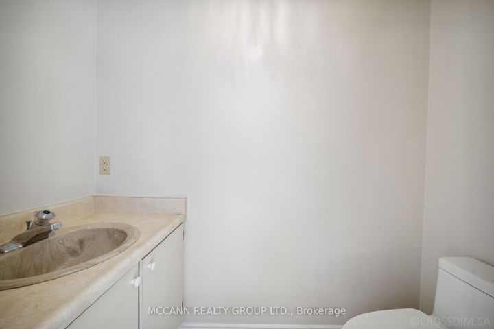 Photo 22 at 102 Yorkminster Road, Windfields, Toronto