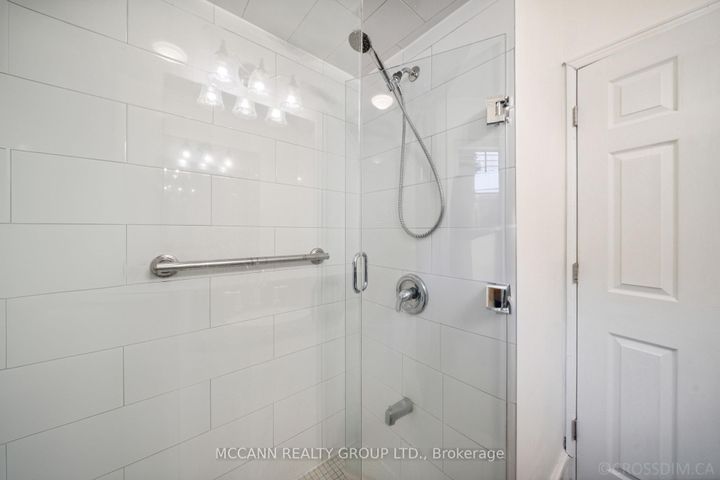Photo 24 at 102 Yorkminster Road, Windfields, Toronto
