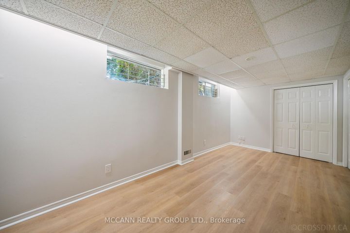 Photo 25 at 102 Yorkminster Road, Windfields, Toronto