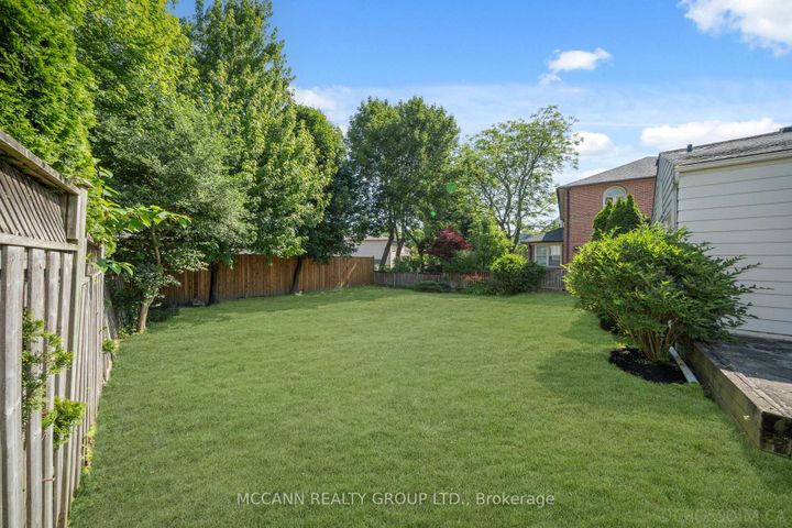 Photo 30 at 102 Yorkminster Road, Windfields, Toronto
