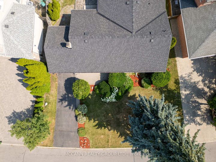 Photo 34 at 102 Yorkminster Road, Windfields, Toronto