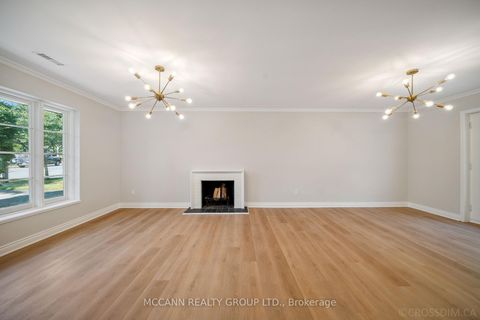 Photo 5 at 102 Yorkminster Road, Windfields, Toronto
