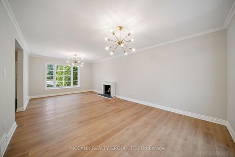 Photo 8 at 102 Yorkminster Road, Windfields, Toronto