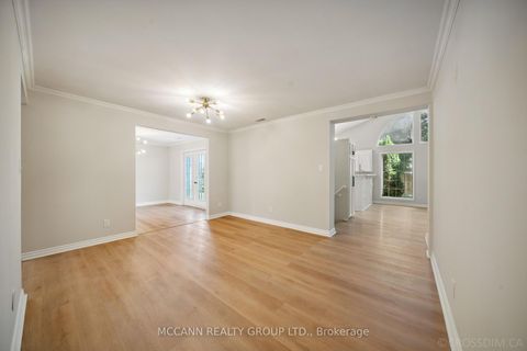 Photo 10 at 102 Yorkminster Road, Windfields, Toronto
