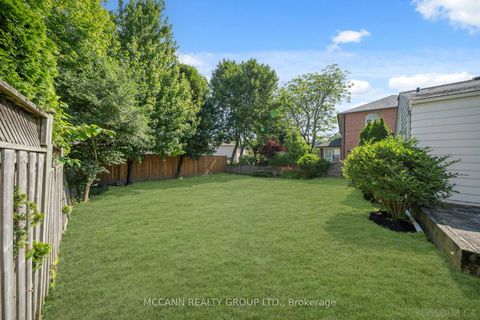 Photo 30 at 102 Yorkminster Road, Windfields, Toronto
