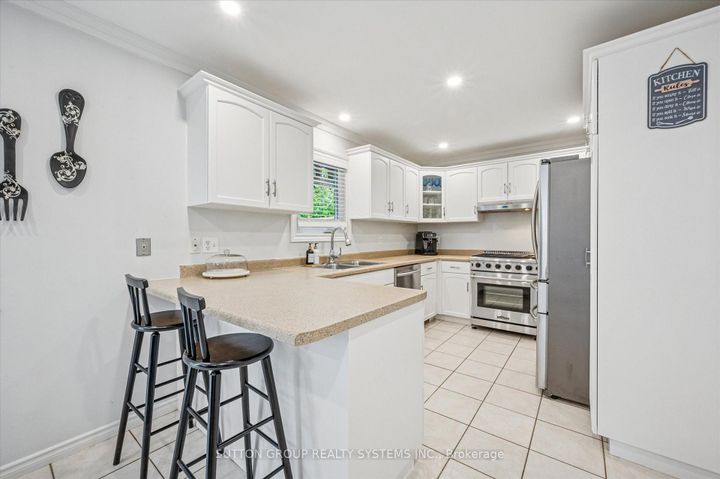 Photo 5 at 87 Dairy Drive, AC Acton, Halton Hills