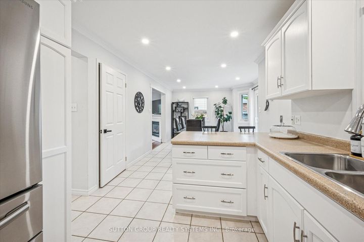 Photo 7 at 87 Dairy Drive, AC Acton, Halton Hills
