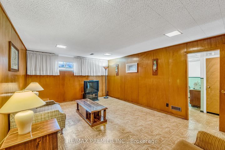 Photo 31 at 91 Hucknall Road, York University Heights, Toronto