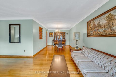 Photo 8 at 91 Hucknall Road, York University Heights, Toronto