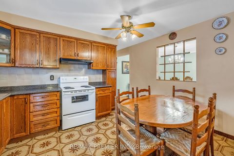 Photo 13 at 91 Hucknall Road, York University Heights, Toronto