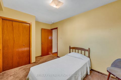 Photo 21 at 91 Hucknall Road, York University Heights, Toronto