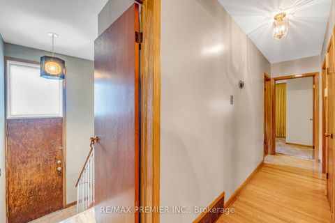 Photo 23 at 91 Hucknall Road, York University Heights, Toronto