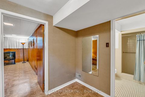 Photo 25 at 91 Hucknall Road, York University Heights, Toronto
