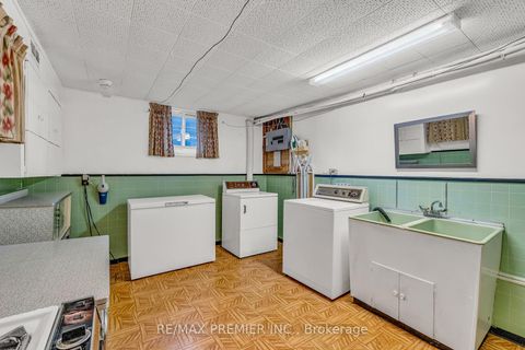 Photo 34 at 91 Hucknall Road, York University Heights, Toronto