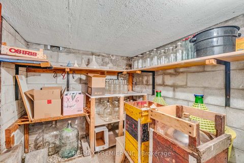 Photo 37 at 91 Hucknall Road, York University Heights, Toronto