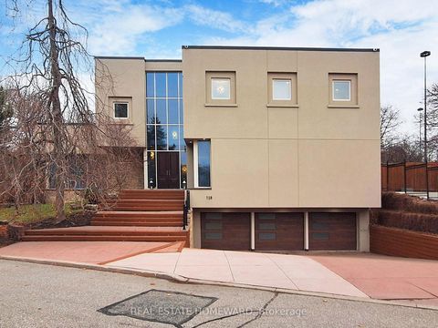 Photo 3 at 128 Laurentide Drive, Donalda, Toronto