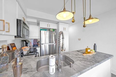 Photo 8 at 429 - 550 Queens Quay W, Waterfront Communities C1, Toronto