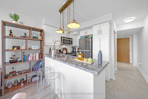 Photo 9 at 429 - 550 Queens Quay W, Waterfront Communities C1, Toronto