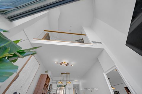 Photo 15 at 429 - 550 Queens Quay W, Waterfront Communities C1, Toronto