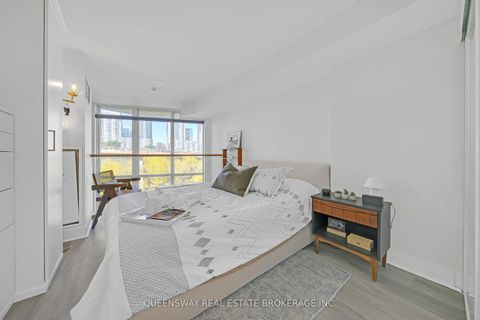 Photo 16 at 429 - 550 Queens Quay W, Waterfront Communities C1, Toronto