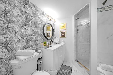 Photo 22 at 429 - 550 Queens Quay W, Waterfront Communities C1, Toronto