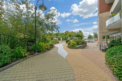 Photo 38 at 429 - 550 Queens Quay W, Waterfront Communities C1, Toronto