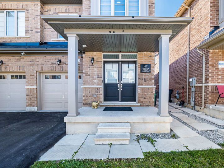 Photo 2 at 105 Boathouse Road, Northwest Brampton, Brampton