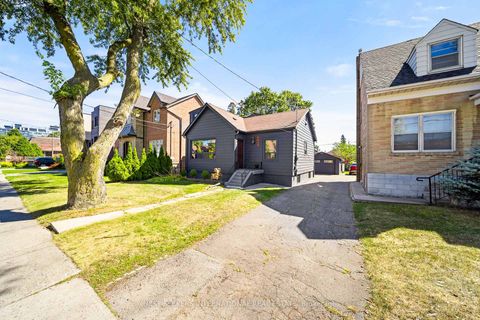 Photo 1 at 905 Glencairn Avenue, Glen Park, Toronto