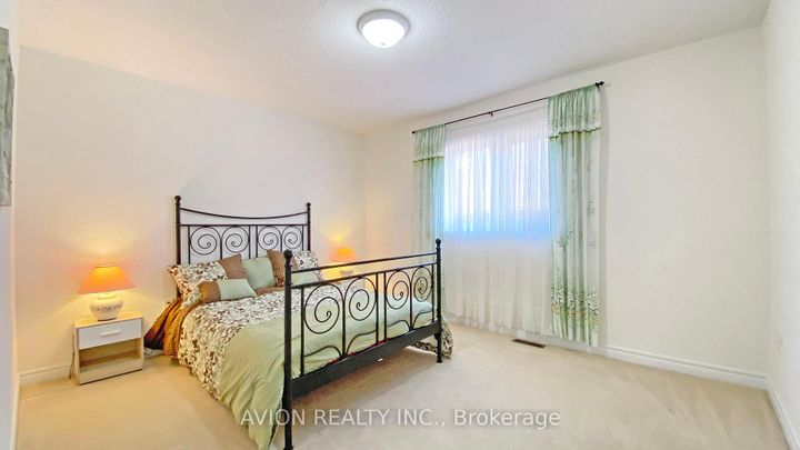 Photo 14 at 5173 Churchill Meadows Boulevard, Churchill Meadows, Mississauga