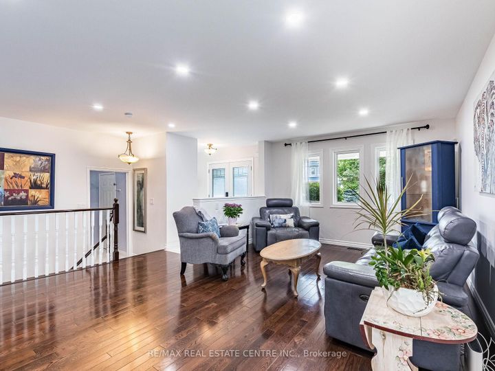 Photo 11 at 42 Somerville Road, AC Acton, Halton Hills