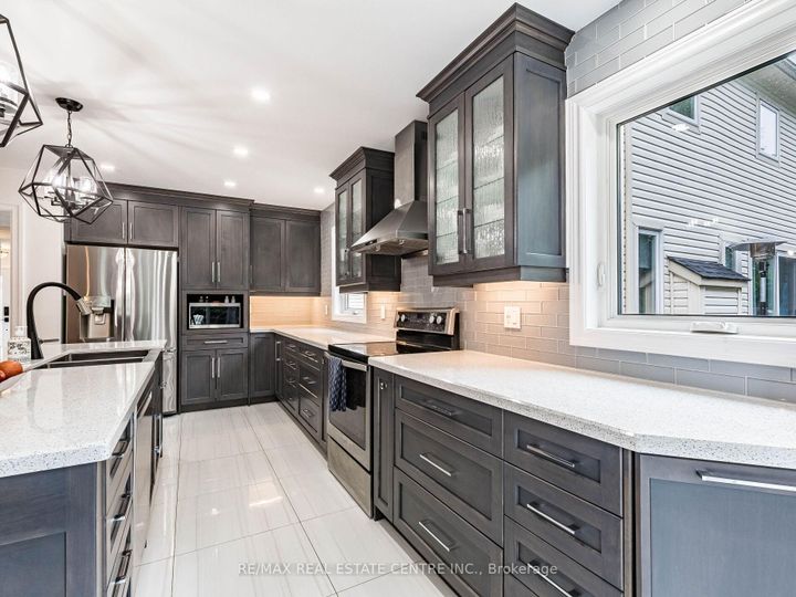 Photo 16 at 42 Somerville Road, AC Acton, Halton Hills