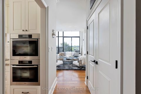 Photo 4 at PH613 - 25 Earlington Avenue, Kingsway South, Toronto