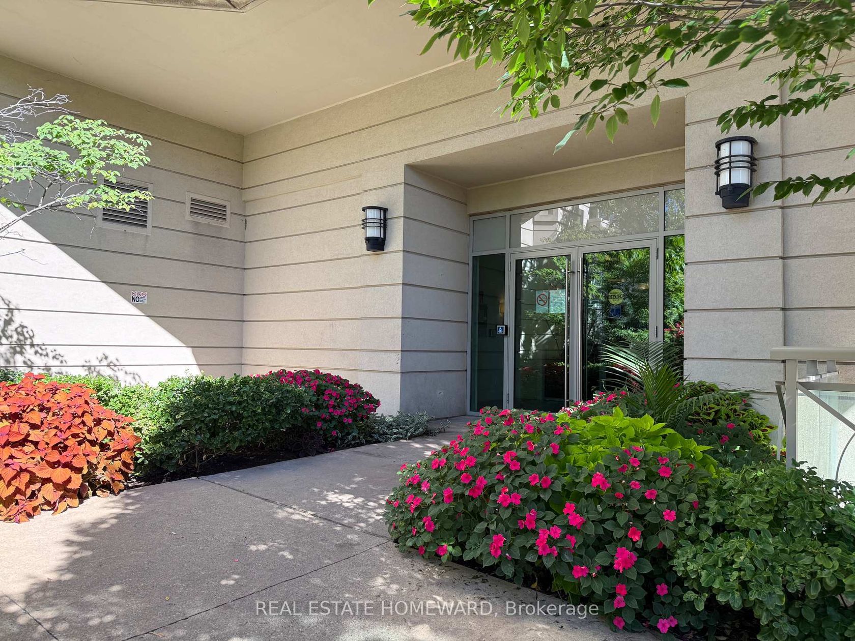 714 - 10 Bloorview Place, Don Valley Village, Toronto 