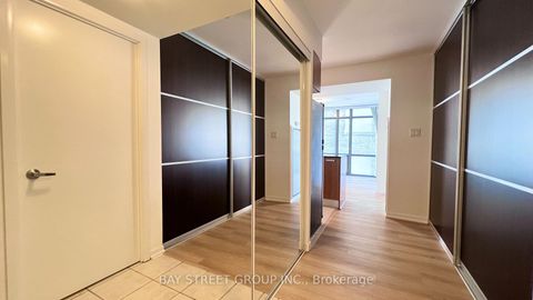 Photo 5 at 508 - 38 Grenville Street, Bay Street Corridor, Toronto