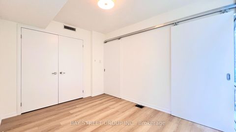 Photo 17 at 508 - 38 Grenville Street, Bay Street Corridor, Toronto