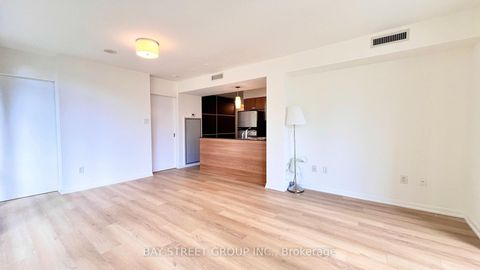 Photo 20 at 508 - 38 Grenville Street, Bay Street Corridor, Toronto
