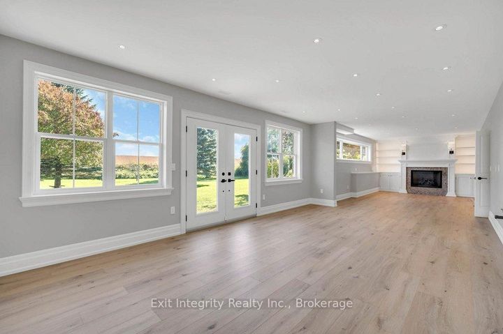 Photo 6 at 407 Harrisburg Road, Rural Flamborough, Hamilton