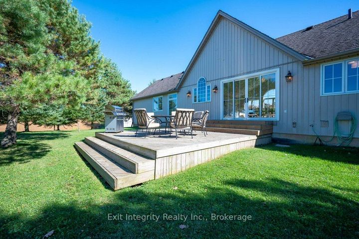 Photo 15 at 407 Harrisburg Road, Rural Flamborough, Hamilton