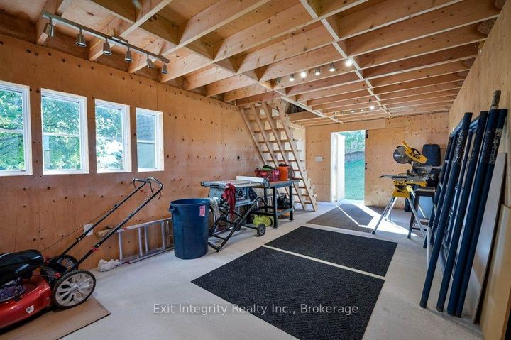 Photo 22 at 407 Harrisburg Road, Rural Flamborough, Hamilton