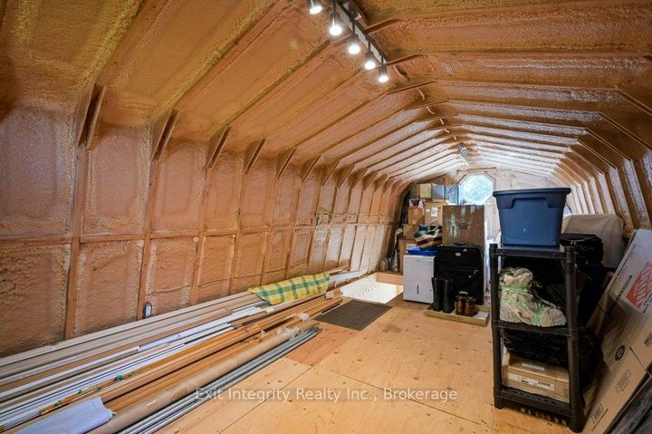 Photo 23 at 407 Harrisburg Road, Rural Flamborough, Hamilton