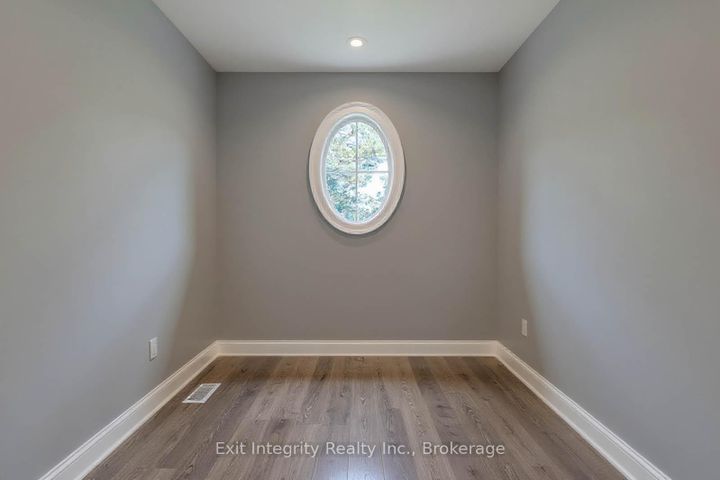 Photo 30 at 407 Harrisburg Road, Rural Flamborough, Hamilton