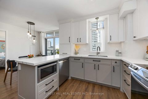 Photo 12 at 623 - 816 Lansdowne Avenue, Junction, Toronto