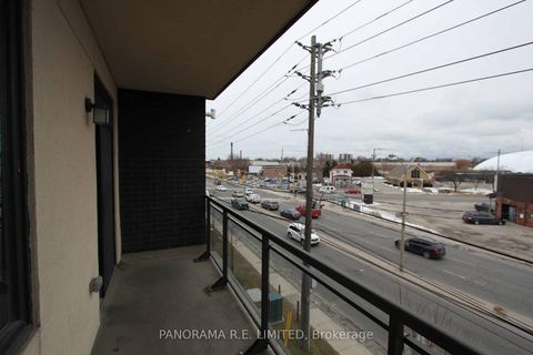 Photo 14 at 318 - 3560 St Clair Avenue E, Kennedy Park, Toronto